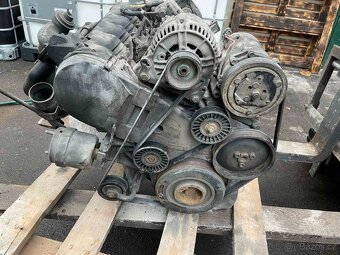 Motor VW T4 2.5 tdi 75 kW - 2
