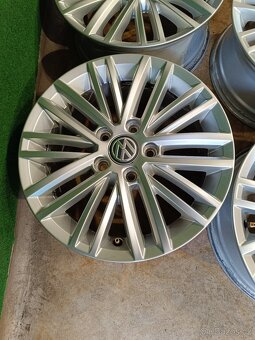 Originalni VW alu 16" 5x112 et46 - 2