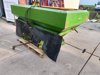1500L Rozmetadlo AMAZONE ZA-U 1500 (hydraulické ovládání) - 2