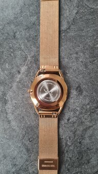 Hodinky Vuch rose gold - 2