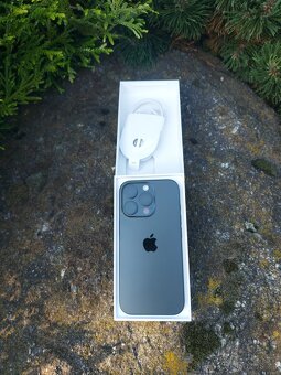 Apple iPhone 16 Pro NOVY + příslušenství - 2