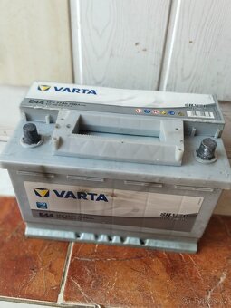 Autobaterie VARTA 77ah 780A - 2