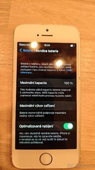 Apple iPhone SE 16 GB - Rose Gold (MLXN2CS/A) - 2