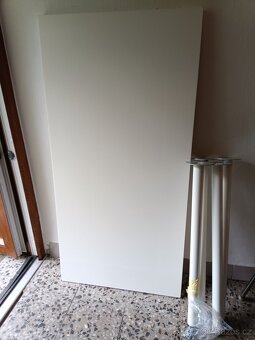 Pracovní stůl s boxem - 2