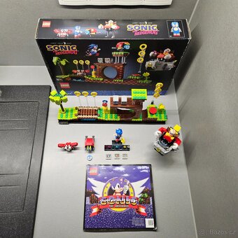 LEGO Ideas 21331 Sonic the Hedgehog - Green Hill Zone - 2