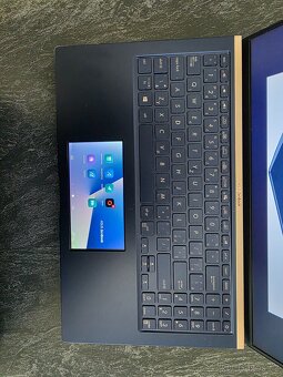 ASUS ZenBook 15 UX534F - 2