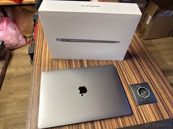 Zánovní - MacBook Air 13" 2020 Gray - 2