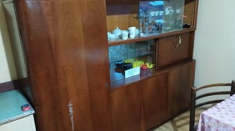 Skříně, sekretář,pradelnik - 2