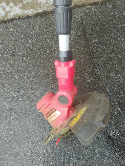 Vyžínač accu Hecht 5022 - 2