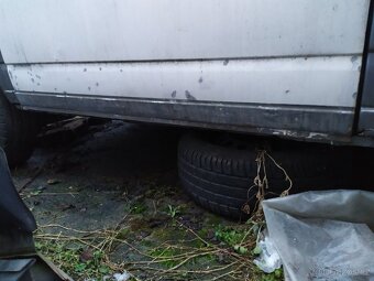 Prodám bílé celo plechové soupacky na VW T4 - 2