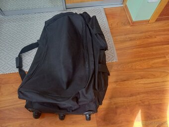 Prodám cestovní tašku na kolečkách - 2