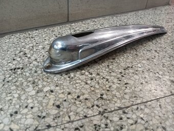 Pozička předního blatníků škoda Tudor - 2