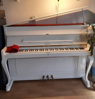 Petrof klavír - 2