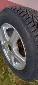 Prodavam kola na auto - 2