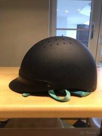 Prodám jezdeckou helmu Fourganza - 2