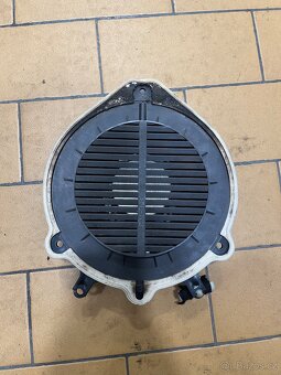 Reproduktory Audi A4 B6 - 2