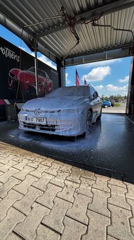 Převod operativního leasingu - VW Golf Variant life (2025) - 2