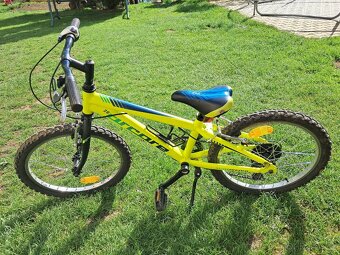 Dětské kolo 20" + helma - 2