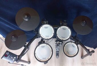 Roland elektrické bicí V-DRUM TD-1 Prodej/Pronájem - 2