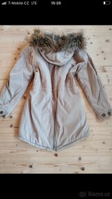 Béžová parka vel. S-M - 2