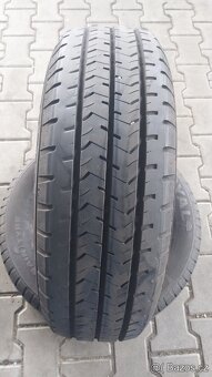 Prodám 2 x letní pneu Uniroyal 205/65/15 - 2