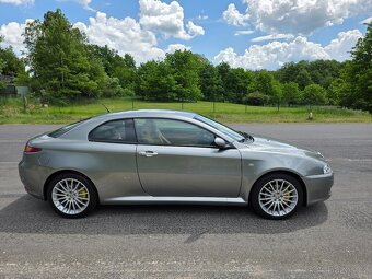 Alfa Romeo GT 2.0 JTS - 2