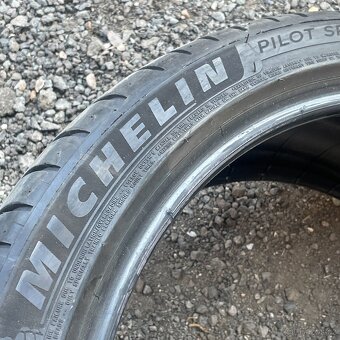 Letní pneu 245/40 R19 98Y Michelin 5-5,5mm - 2
