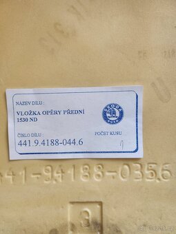 Škoda Favorit molitanová vložka opěradla předního sedadla - 2