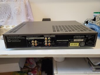CD/DVD přehrávač AKAI DV-P2000 - 2