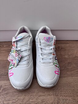 Nové dámské boty Skechers UNO - Highlight Love - 2