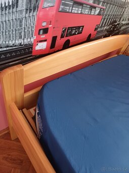 Postel masiv s poloh. roštem a antidekub. matrací - 2