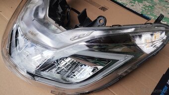 Original predni LED svetlo Honda pcx 125 model 2014-17 - 2