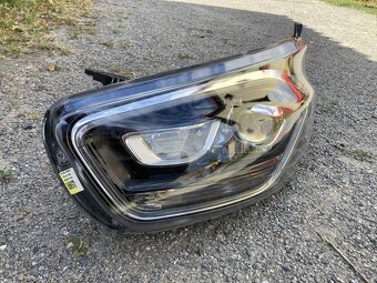 Přední světlo Ford Custom - 2