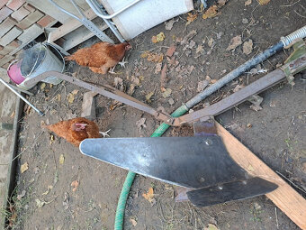 Prodám nastavitelný pluh za malotraktor - 2