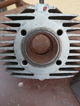 Jawa pionýr válec a hlava - 2