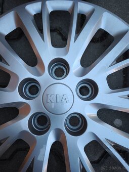 Paprskové poklice KIA - 15' - 2