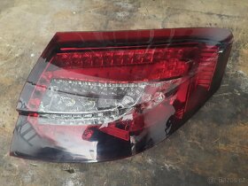 Porsche 911, pravé LED světlo - 2