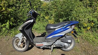 Skútr Yuki 50 - 2