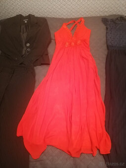 Dámské plesové šaty, kalhotový kostým - 2