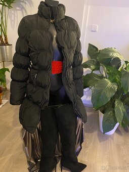 Guess prosivana perova cerna bunda kabat 36 - 2