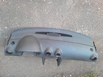 Palubní deska audi a3 8P - 2