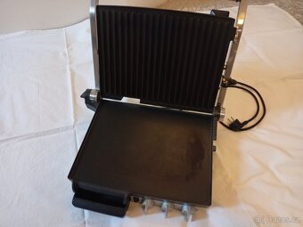 Kontaktní gril Catler - 2