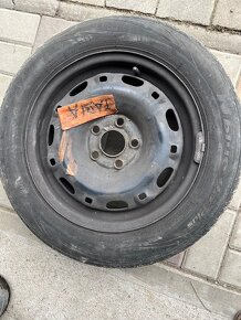 pneu na Fabii 185/ 60 R14 včetně disků - 2