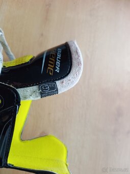 Brusle Bauer supreme s27, vel. 9EE - 2