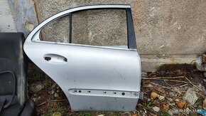 Prodám náhradní díly na mercedes w211 - 2