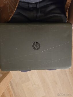 HP 250 G5 Dark Ash (5O0GB SSD, 4GB RAM)
- 2