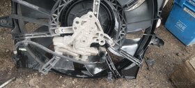 JEEP GRAND CHEROKEE 3 HYDRAULICKA VRTULE SAHARY - 2