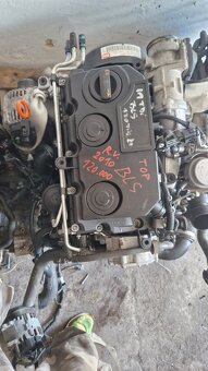 vw škoda motor BLS 1x 120tis km rv 2010, 1x 168tis km - - 2
