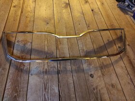 Original ramecek predni masky Skoda Octavia iii FL - 2