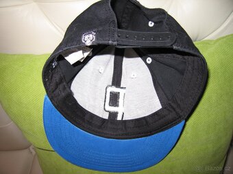 Kšiltovka s rovným kšiltem Cropp - 2